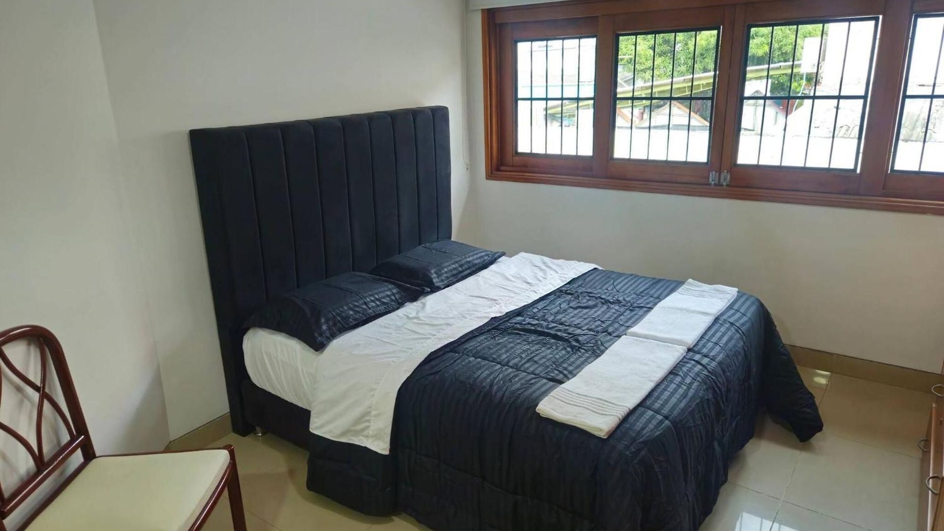 Pensión With Ac Close To Historical Centre 2